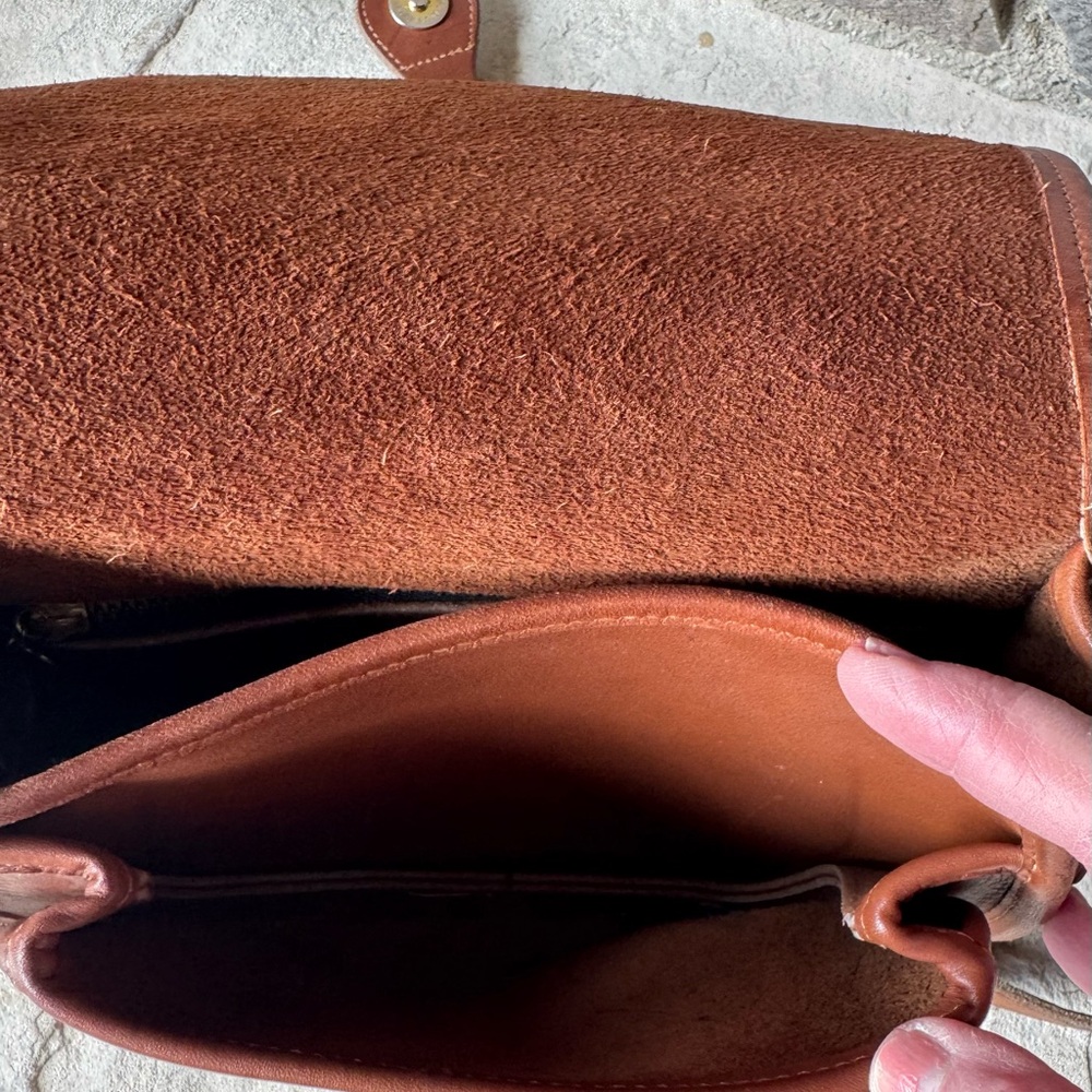 COACH Rare Vintage Saddle Bag in British Tan EUC - Picture 11 of 16